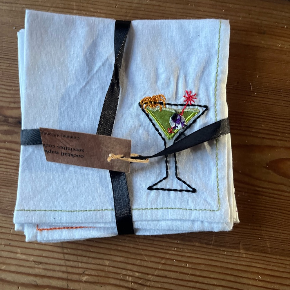 🆕 Embroidered Linen Cocktail Napkins